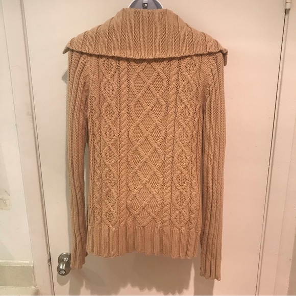 WOMEN’s GAP V NECK CABLE KNIT PULLOVER SWEATER CAMEL BROWN COLLAR  M - Picture 3 of 10